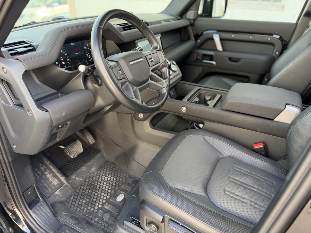 Land Rover Defender 110 3.0 l6 400 CV 7 POSTI !!!!!!