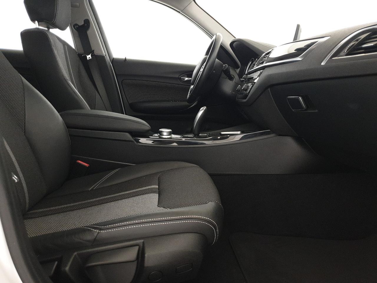 BMW Serie 1 118d urban 5p auto