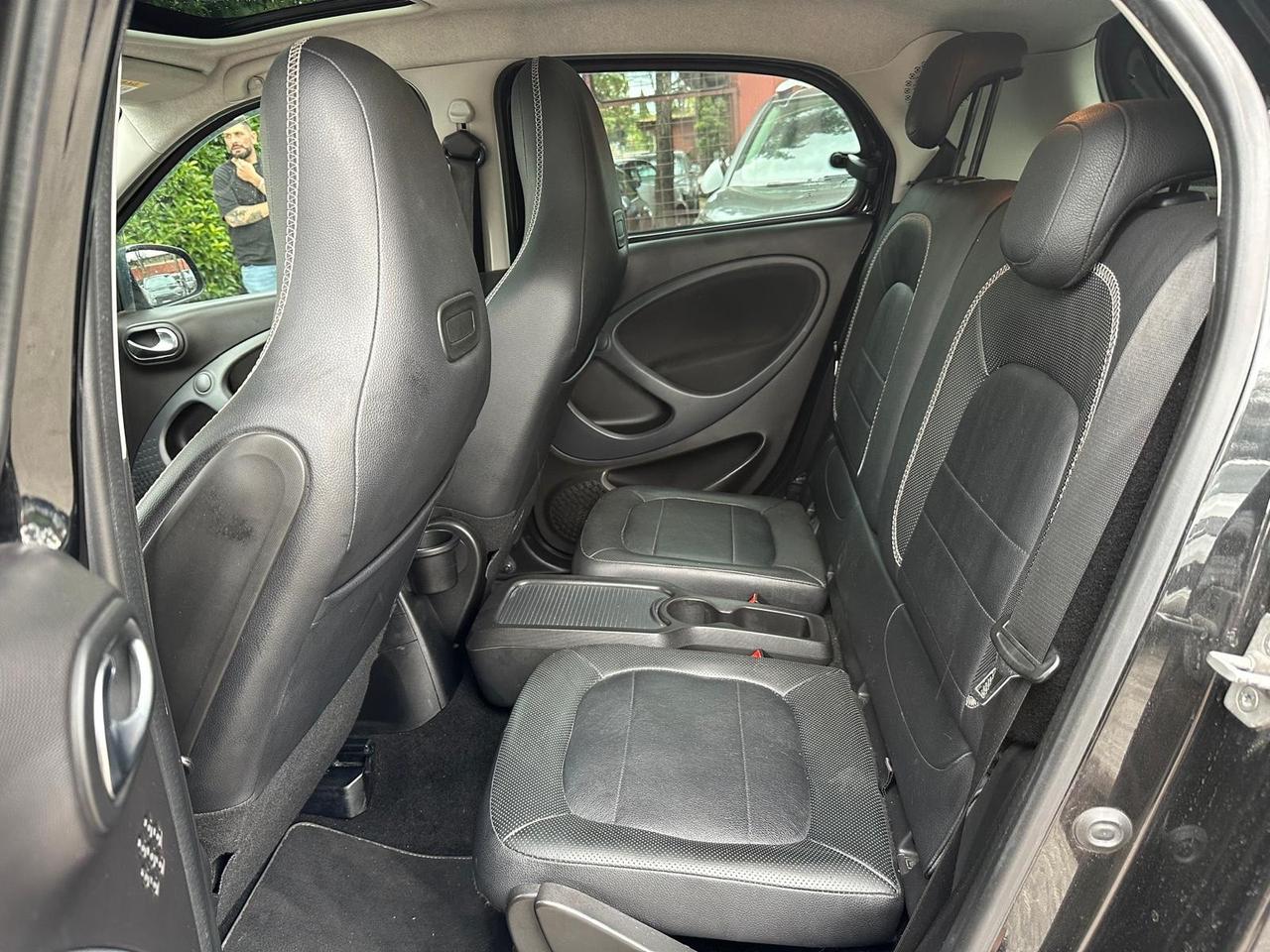 Smart ForFour BRABUS 0.9 Turbo twinamic Xclusive *promo*