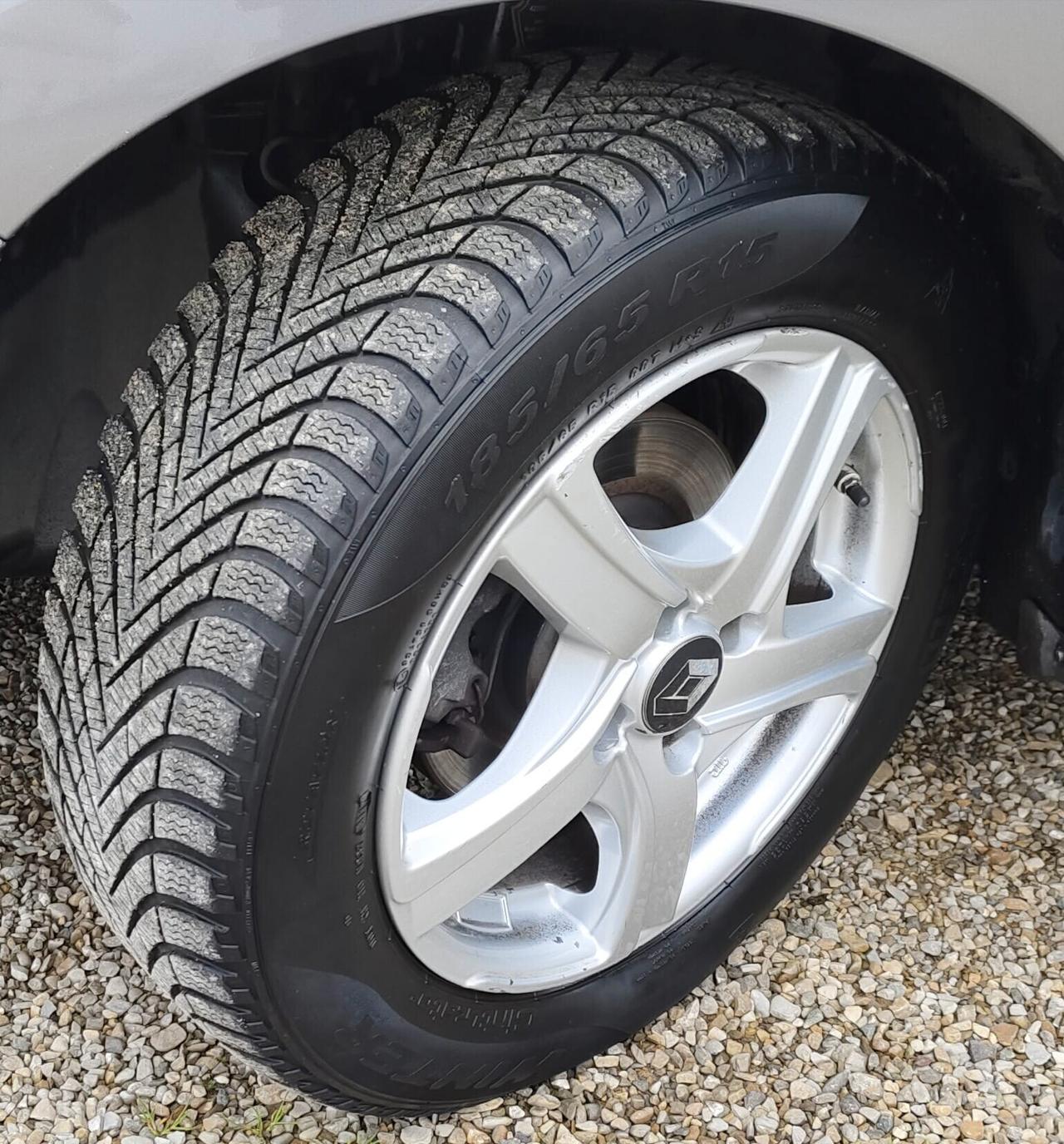 Renault Clio 1.2 75CV 5 porte Costume National