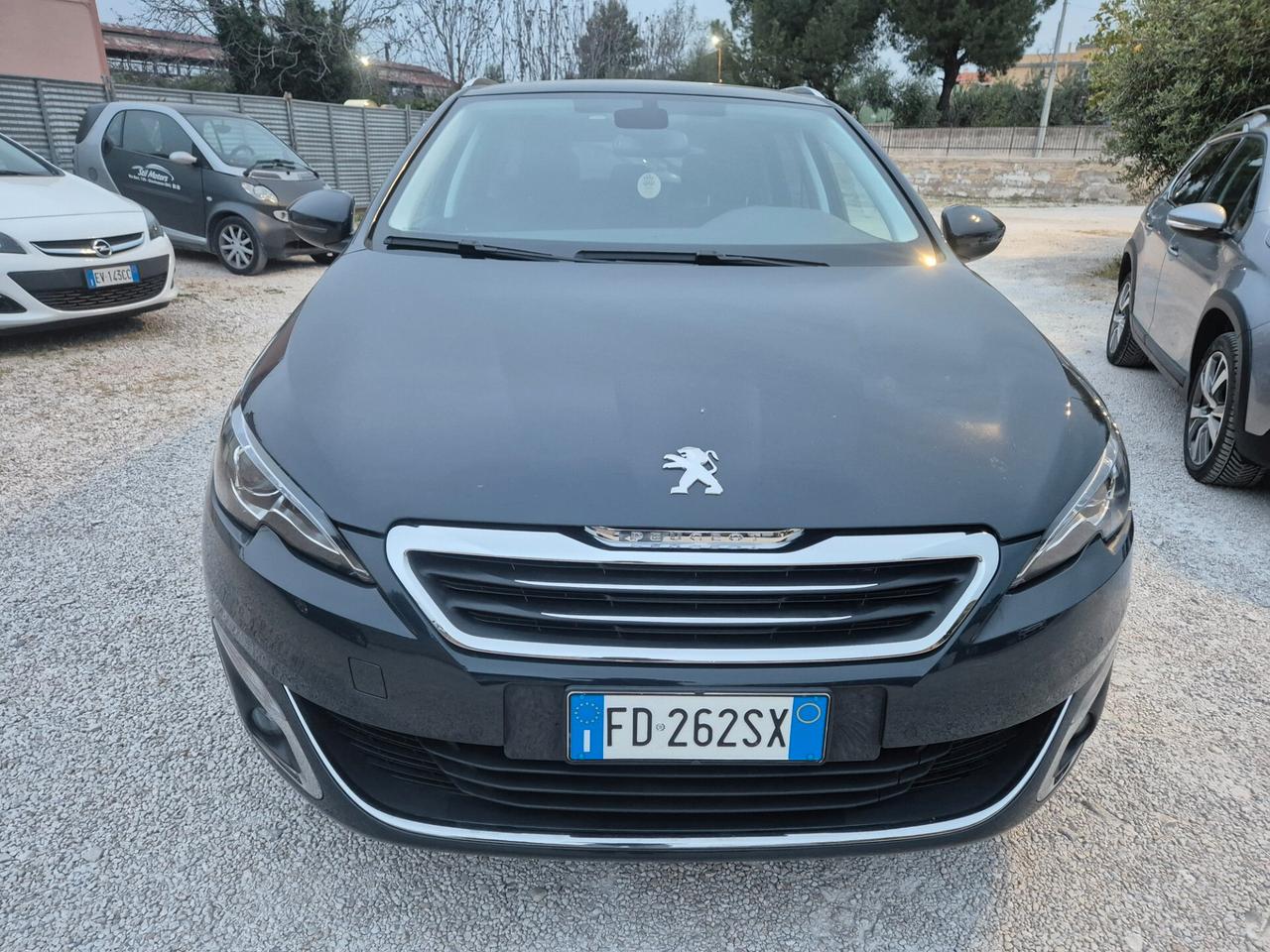 Peugeot 308 BlueHDi 120 S&S SW Allure