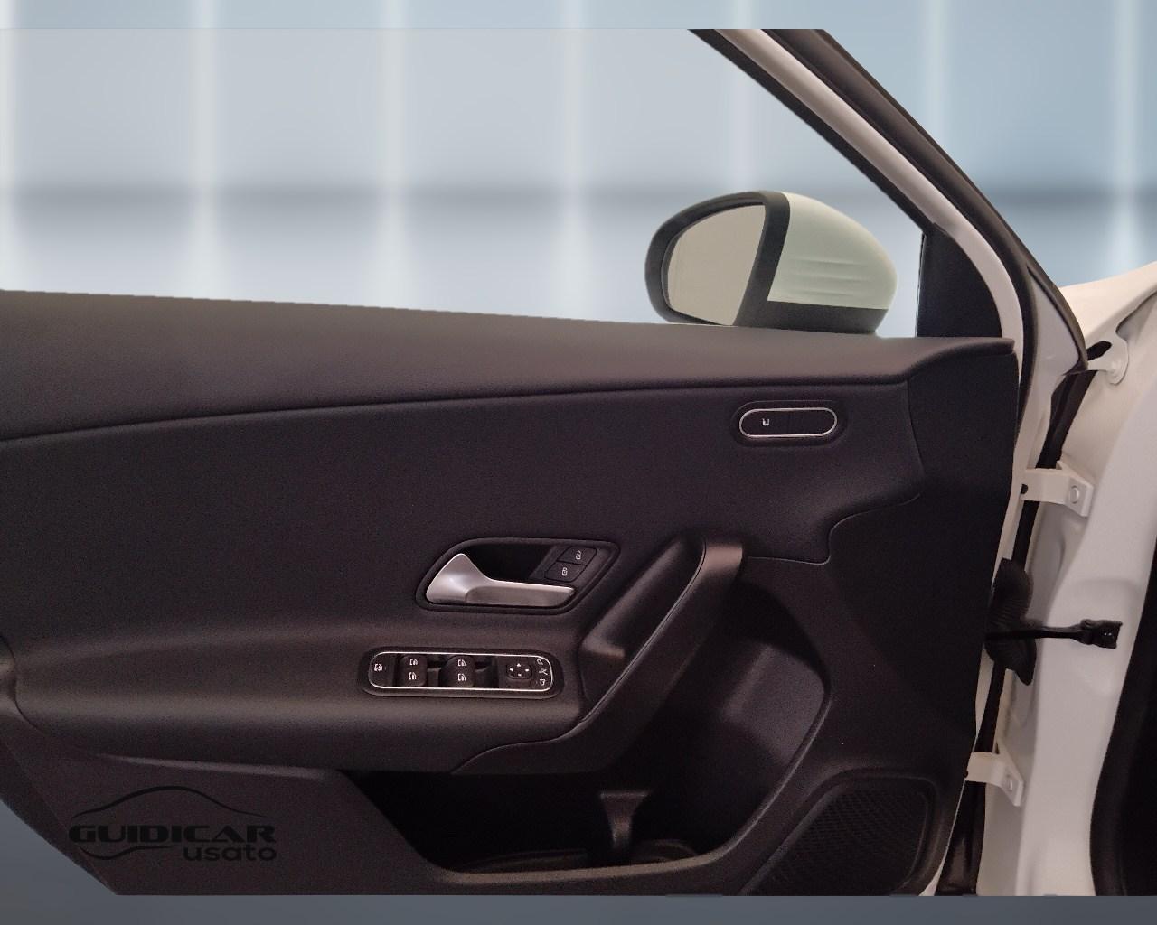 Mercedes-Benz Classe A - W177 2023 - A 180 d Advanced auto