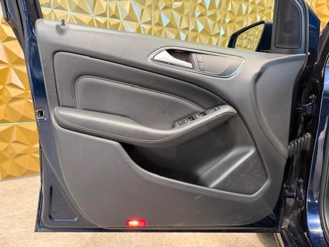 Mercedes-benz B 180 d Premium