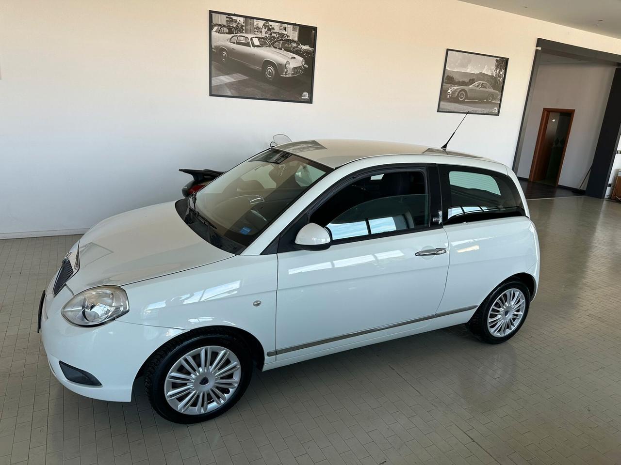 Lancia Ypsilon 1.4 Diva Ecochic GPL