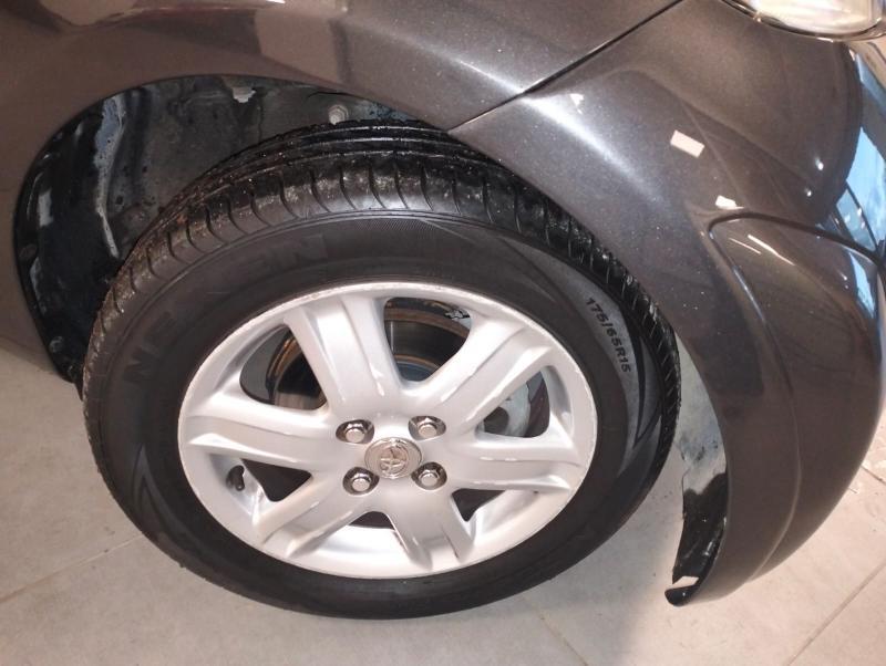 Toyota iQ 1.0 Active (sol) cvt E5