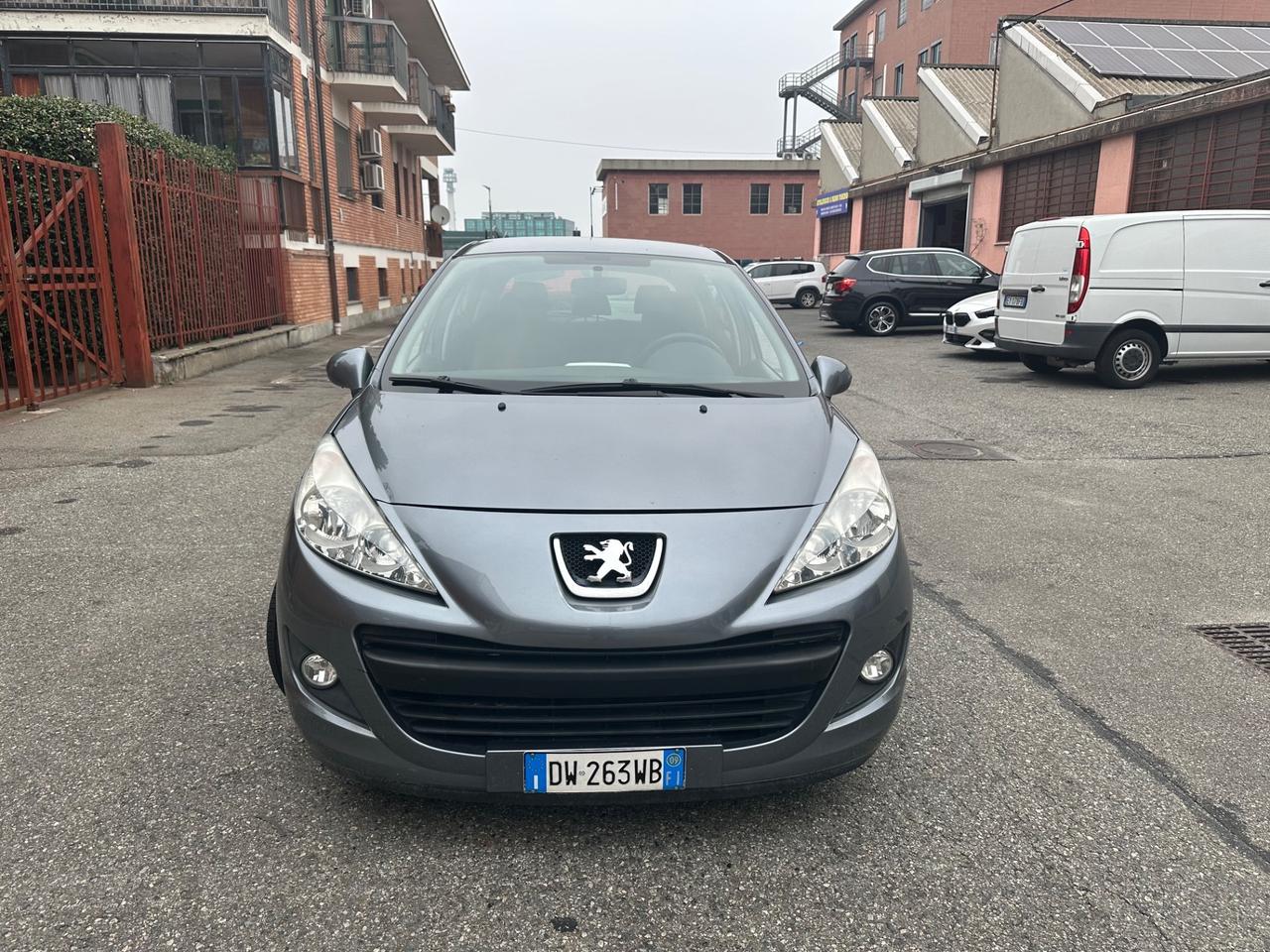 Peugeot 207 1.4 8V 75CV 5p. X Line ECO GPL