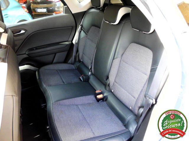 RENAULT Captur Mild Hybrid 140 CV Intens