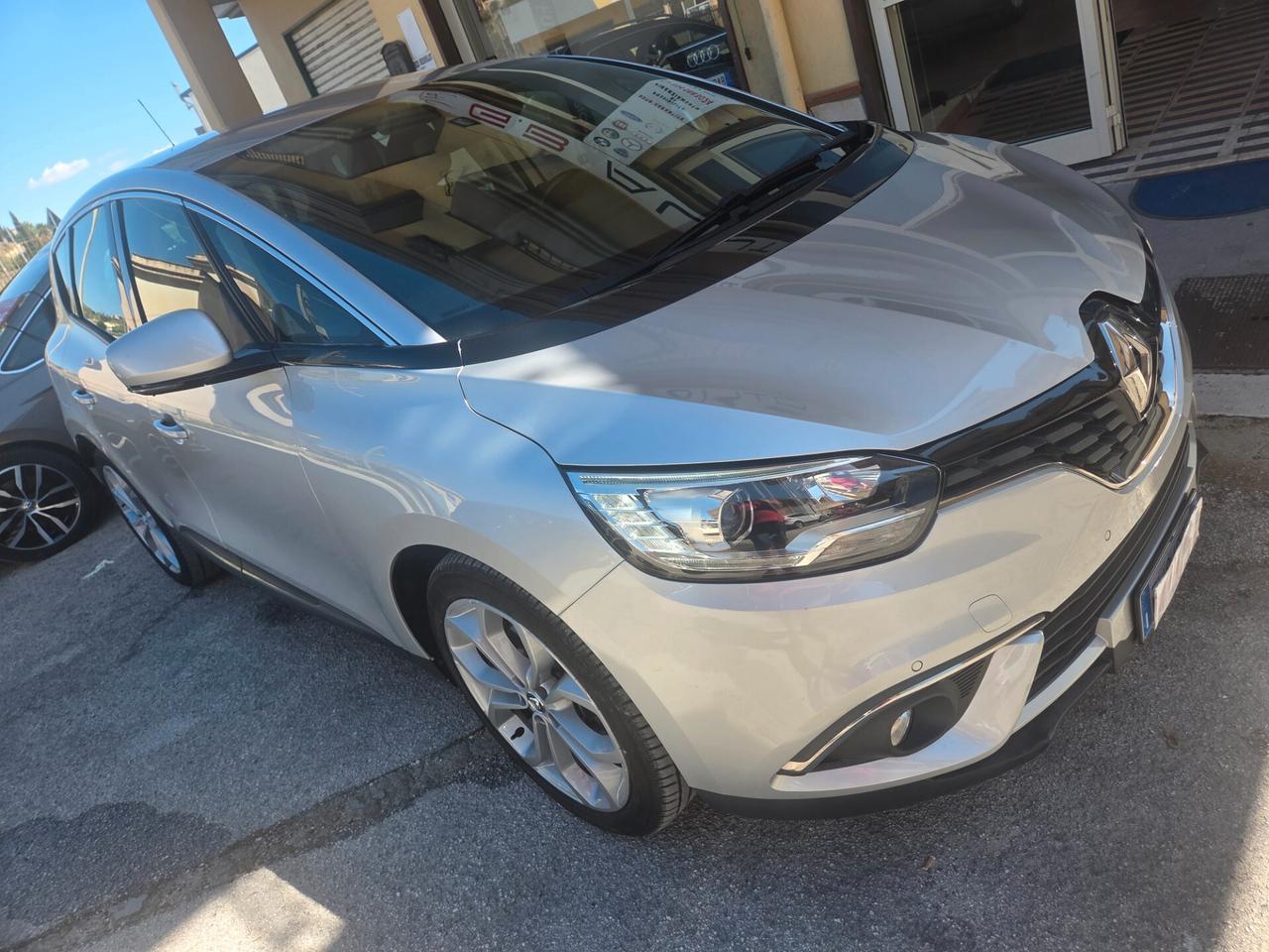 RENAULT SCENIC 1.5 110 CV ANNO 2018 KM140000 CERTIF