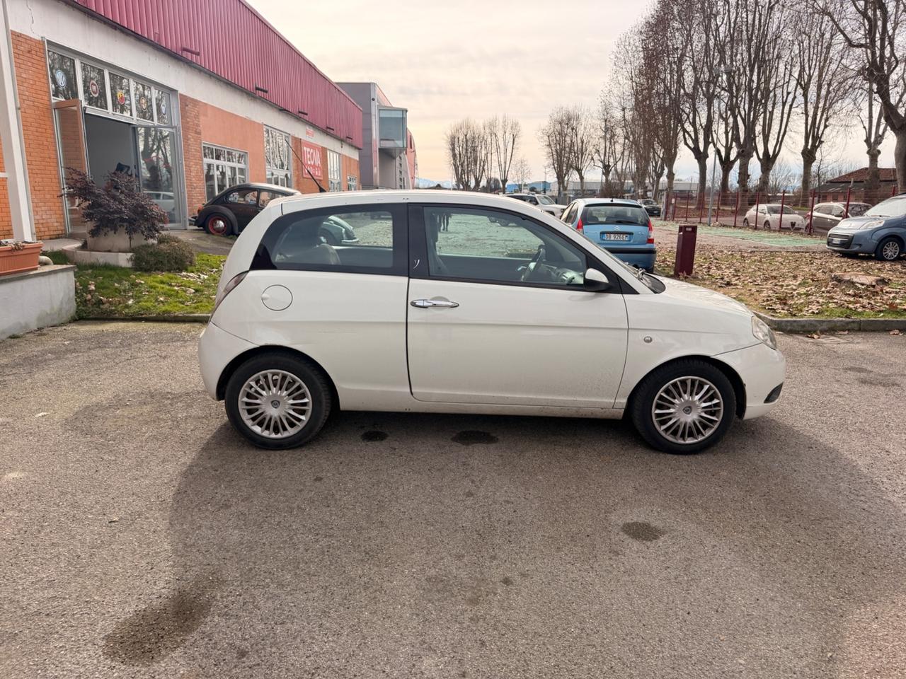 Lancia Ypsilon 1.2 Oro