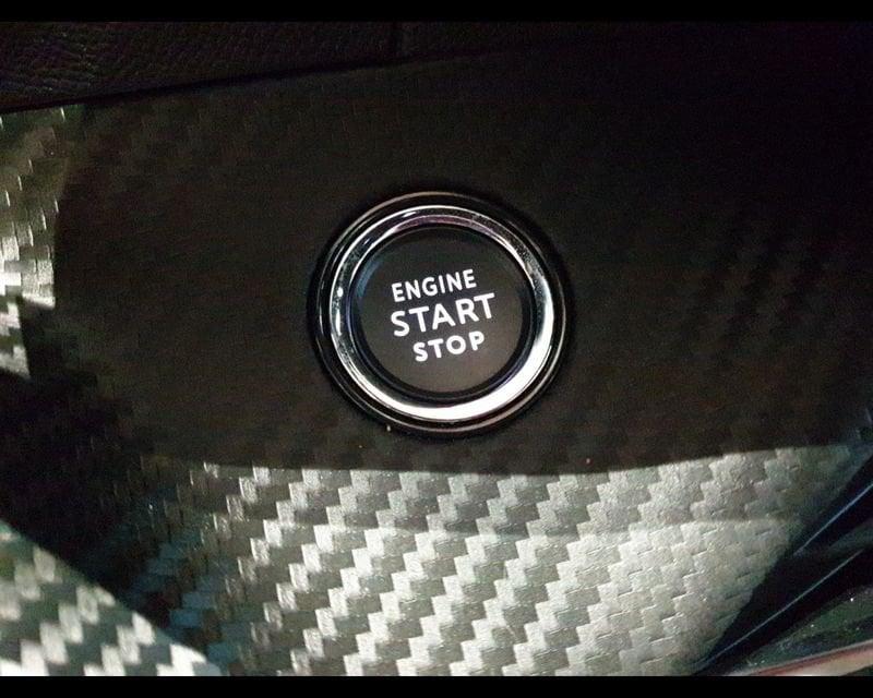 Peugeot 2008 2ª serie PureTech 130 S&S EAT8 GT