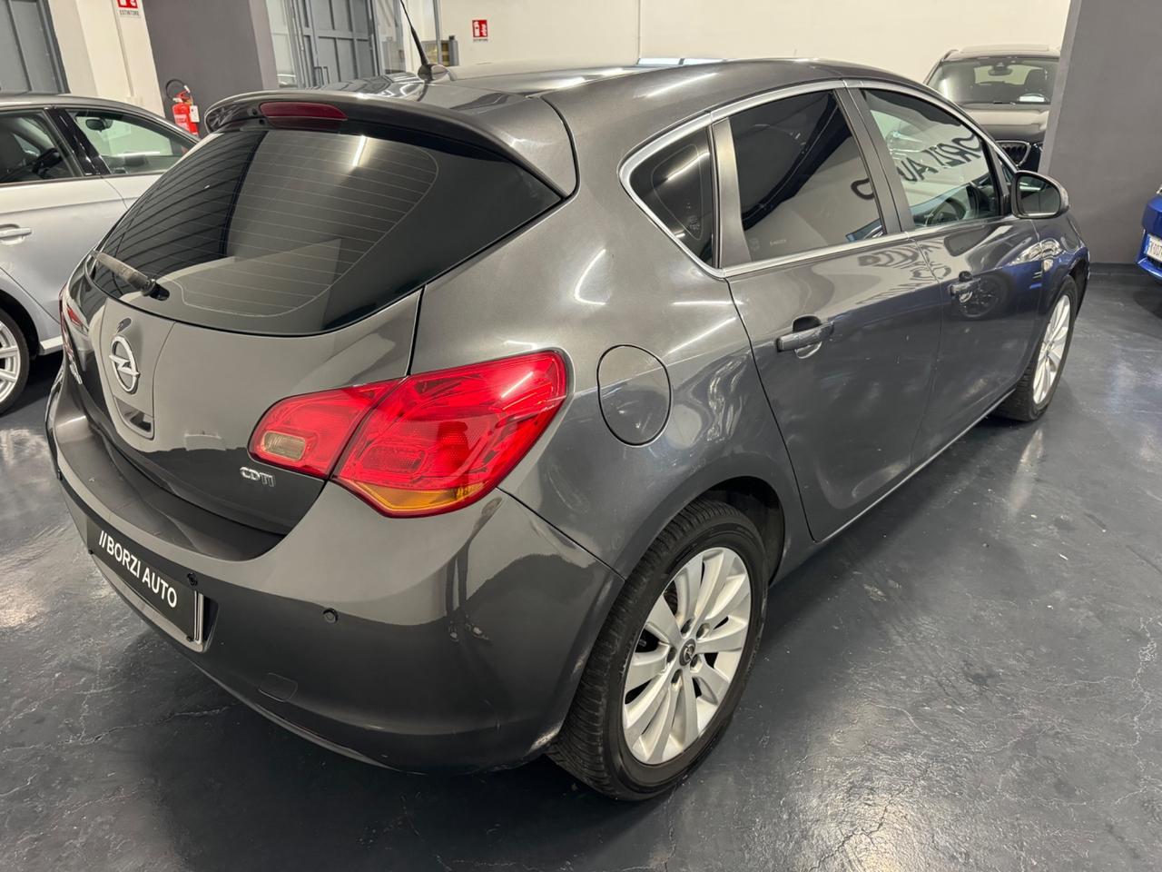 Opel Astra 1.7 CDTI 125CV 5p Cosmo EURO 5