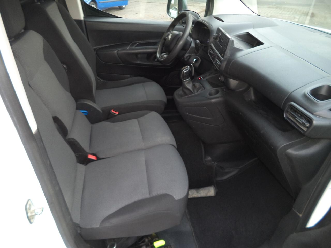 Citroen Berlingo Furgone 1.6 HDI 99CV cv 3 POSTI IN CABINA EURO6 FRIZIONE NUOVA