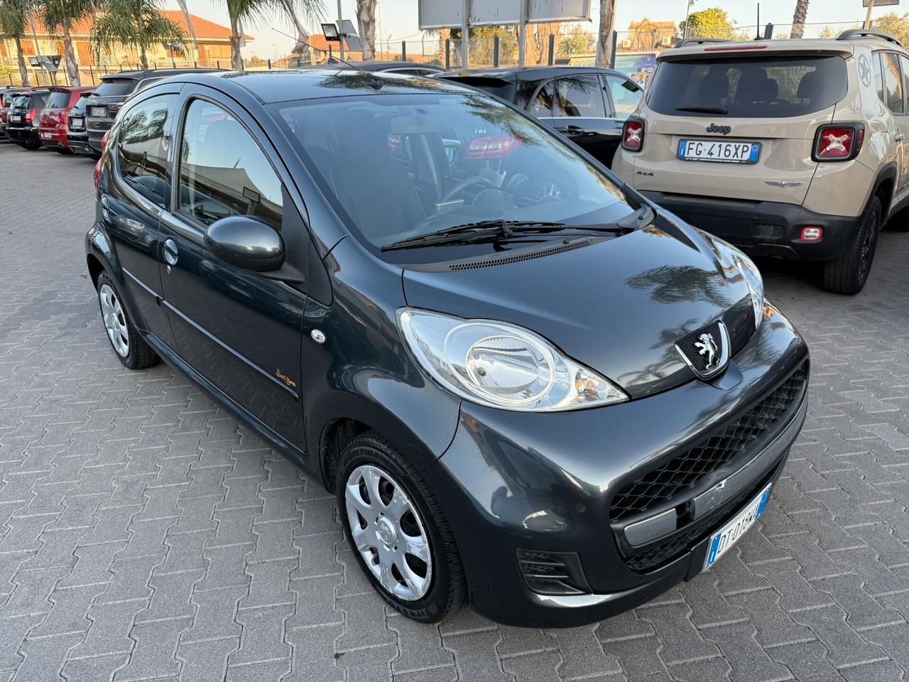 Peugeot 107 1.0 68CV 5p. Sweet Years - 2010