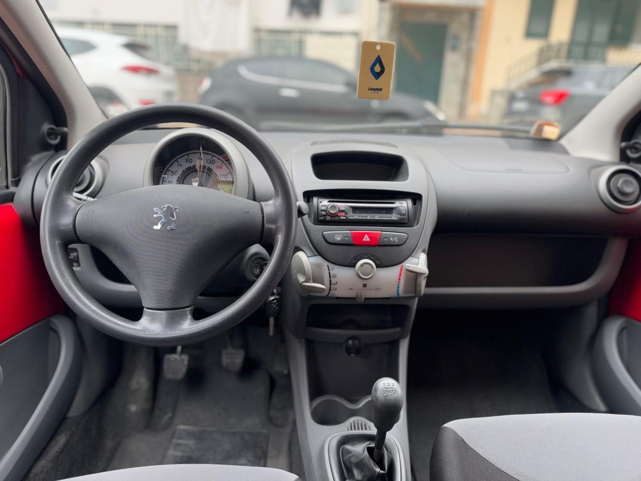Peugeot 107 1.0 68CV 5p. Sweet Years