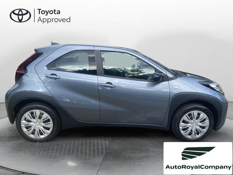 Toyota Aygo X 1.0 VVT-i 72 CV 5 porte Active KM0 IVA ESPOSTA