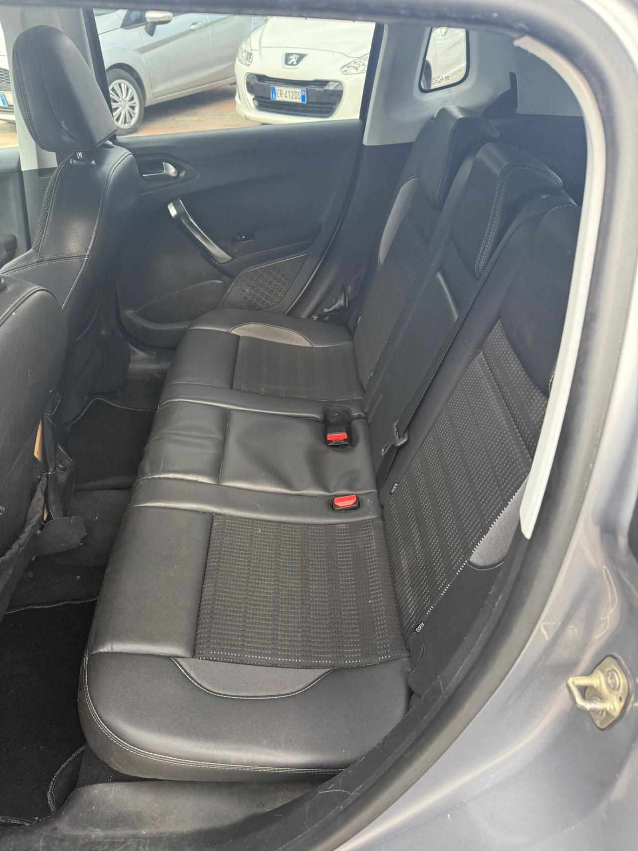 Peugeot 2008 1.6 e-HDi 92 CV Stop&Start Active