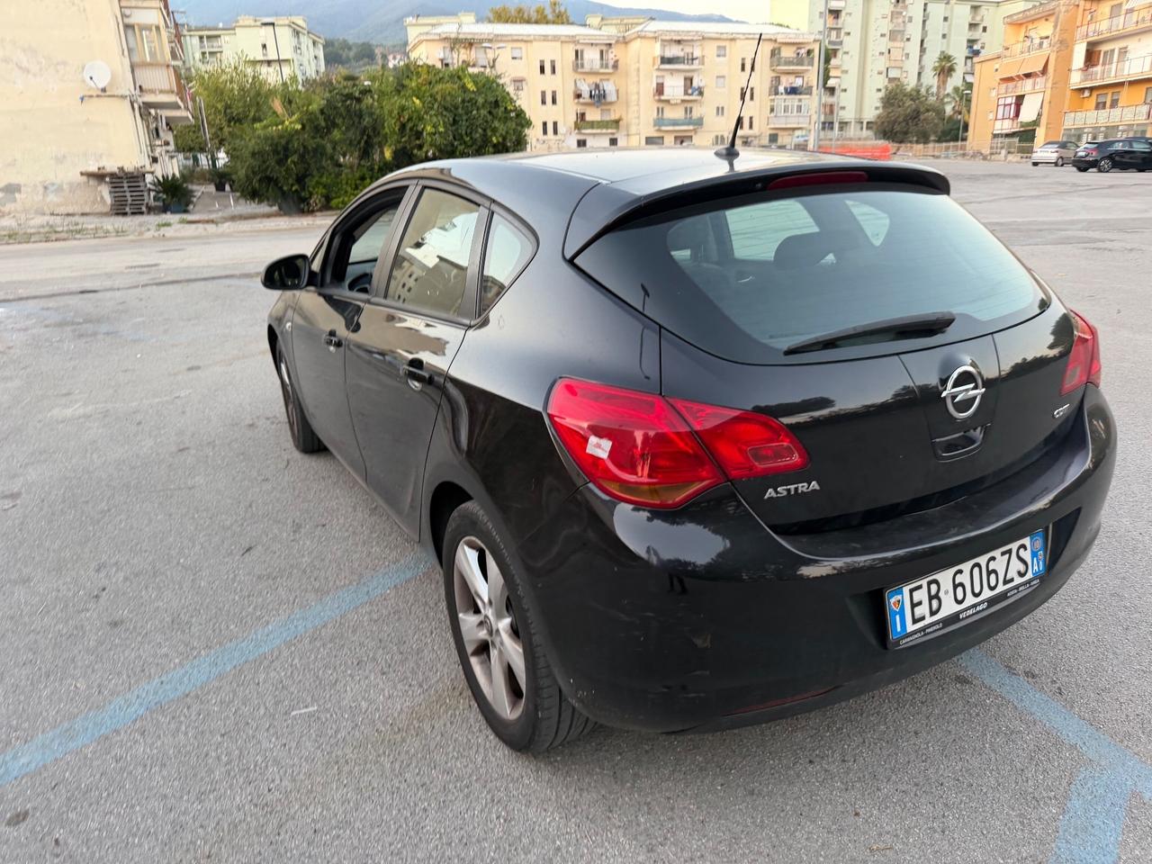 Opel Astra 1.7 CDTI 110CV Station Wagon Cosmo
