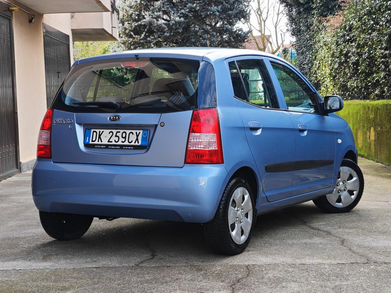 Kia Picanto 1.0 BENZINA 60cv / 50.000km / Neop.