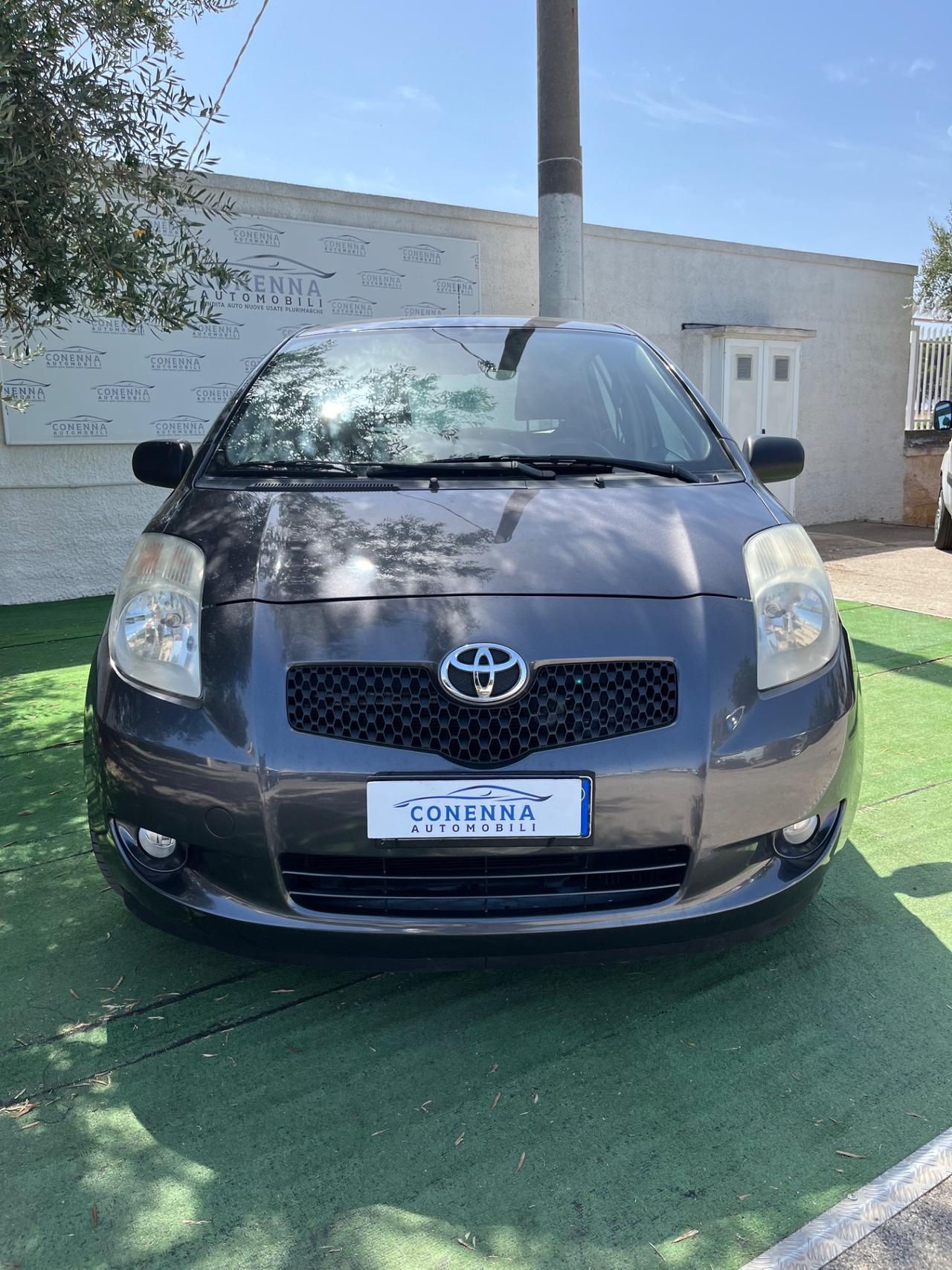 Toyota Yaris 1.4 D-4D 5 porte Navi