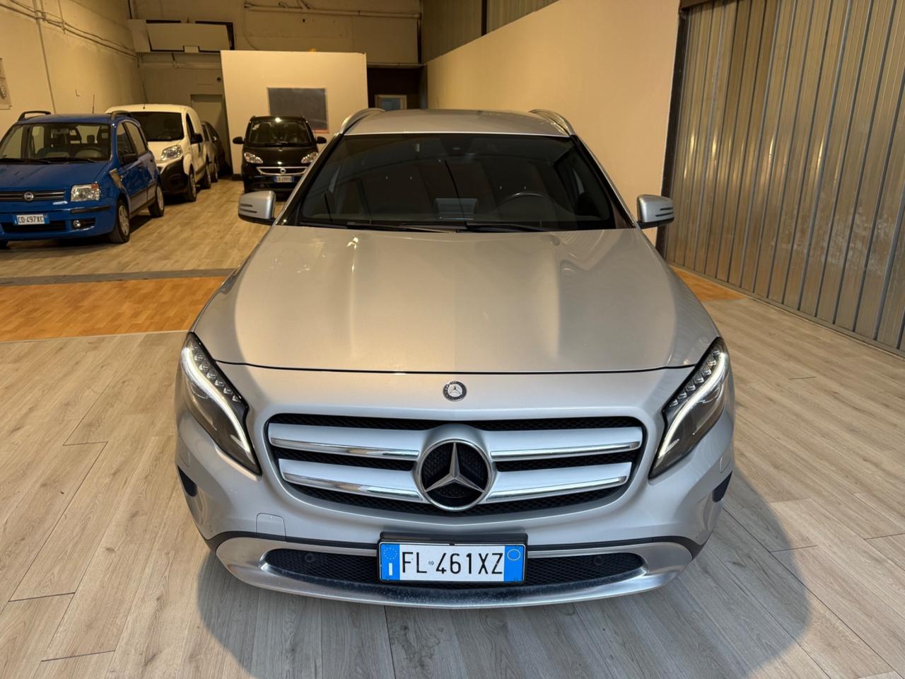 Mercedes-benz GLA 220 4MATIC PREMIUM