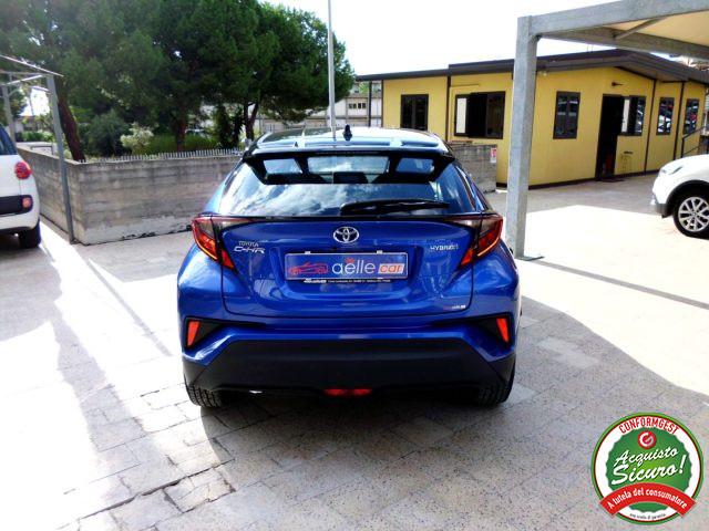 TOYOTA C-HR 1.8 Hybrid E-CVT Business