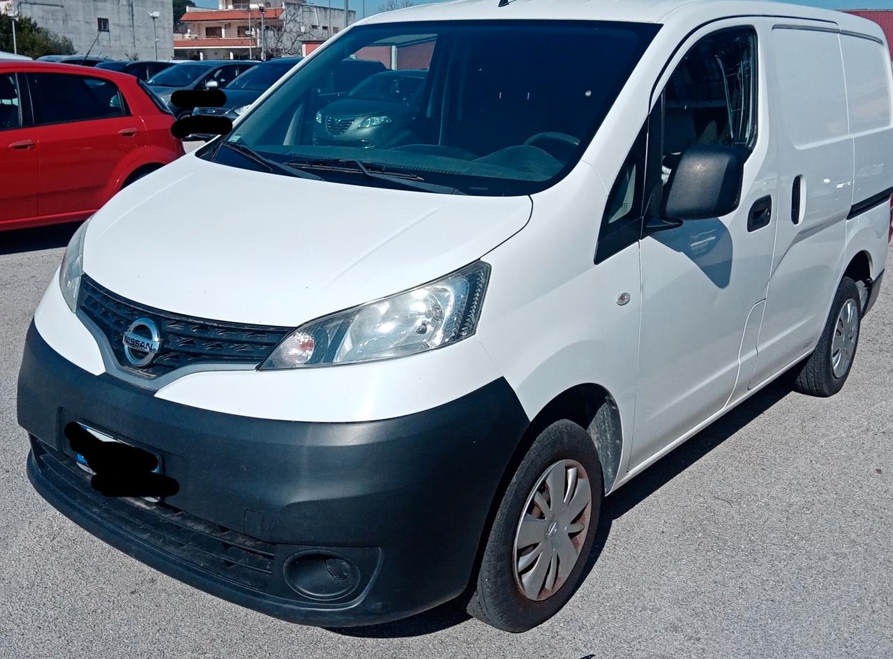 Nissan Nv 200 doppia porta giugno 2018