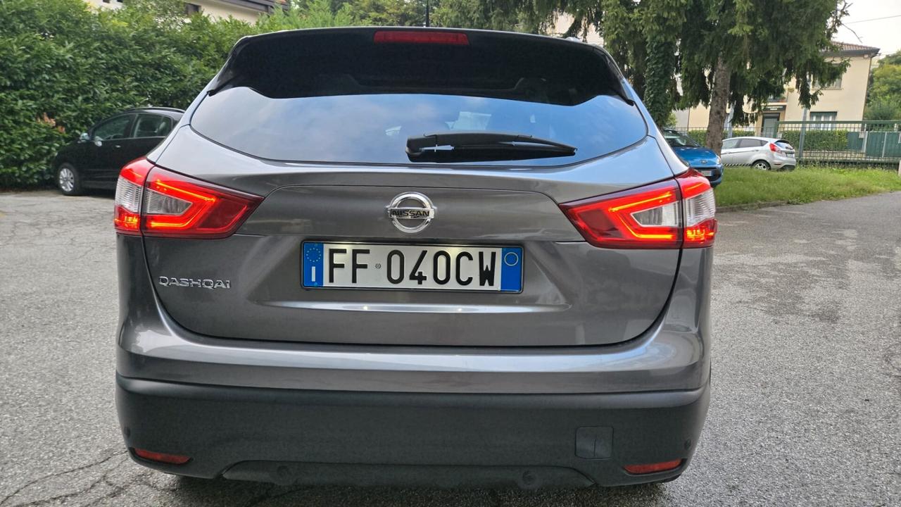 Nissan Qashqai 1.2 DIG-T Tekna Neopatentati Ok