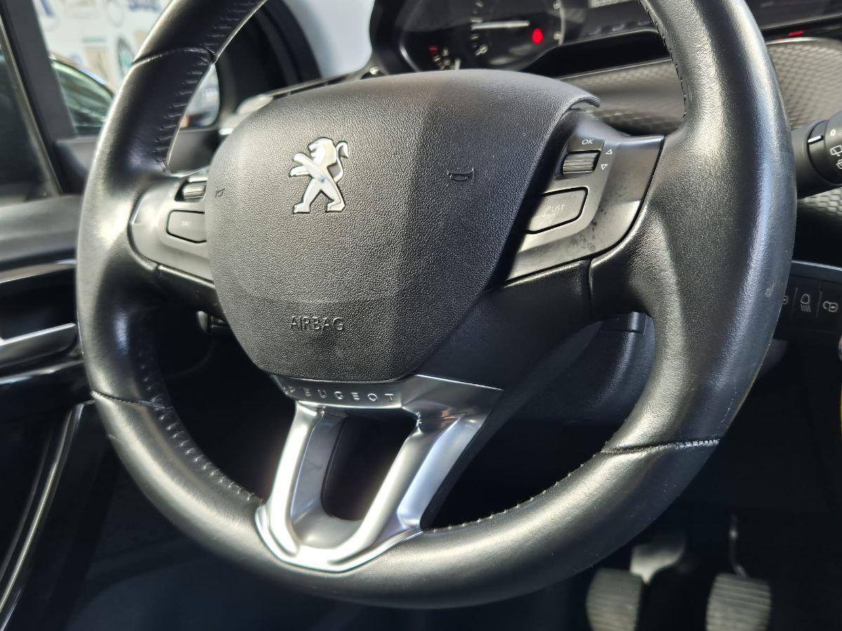 PEUGEOT - 208 - BlueHDi 100 S&S 5p. GT Line