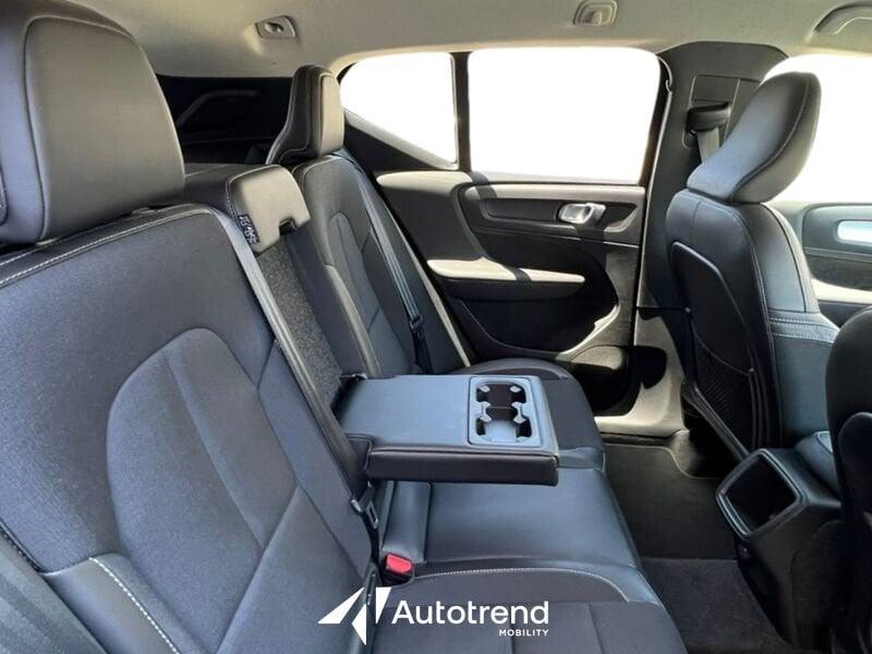 Volvo XC40 D3 150 CV AWD Automatica NAVI LED Business Plus