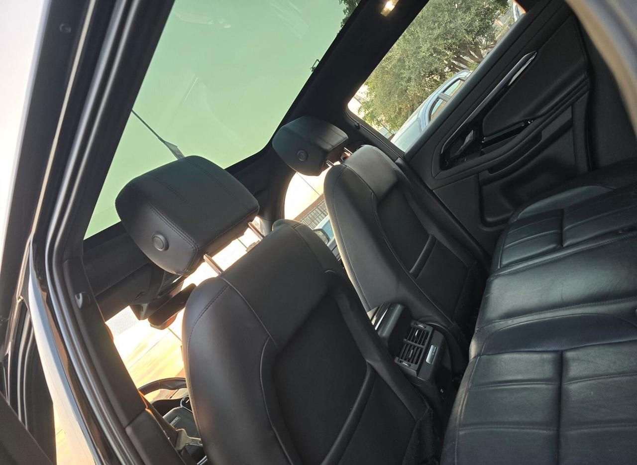 Land Rover Range Evoque 2.0D I4 180 CV AWD Auto R-Dynamic HSE
