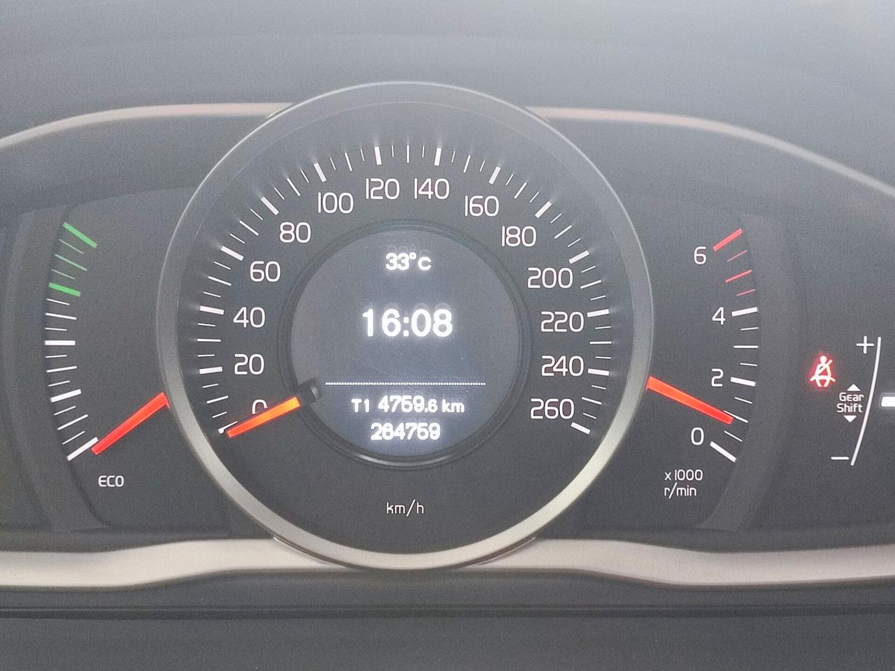 Volvo V60 D2