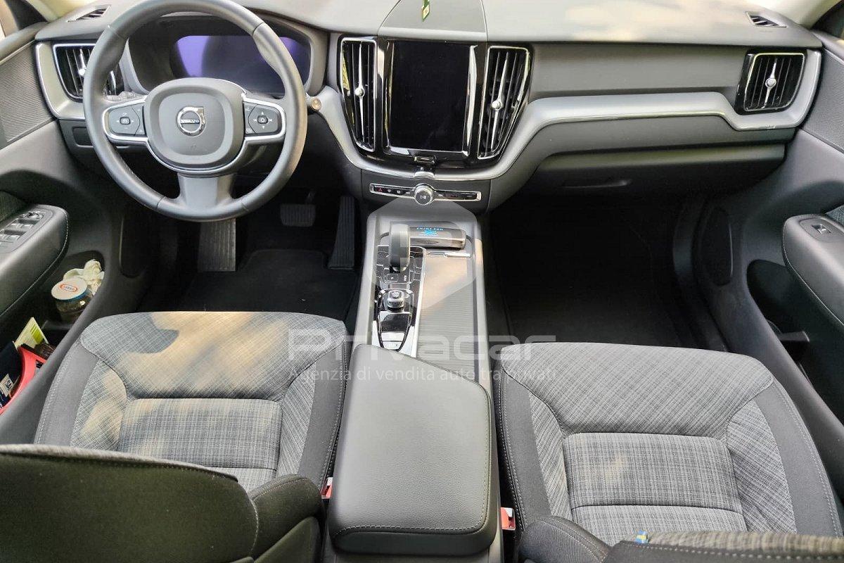 VOLVO XC60 B4 automatico Core