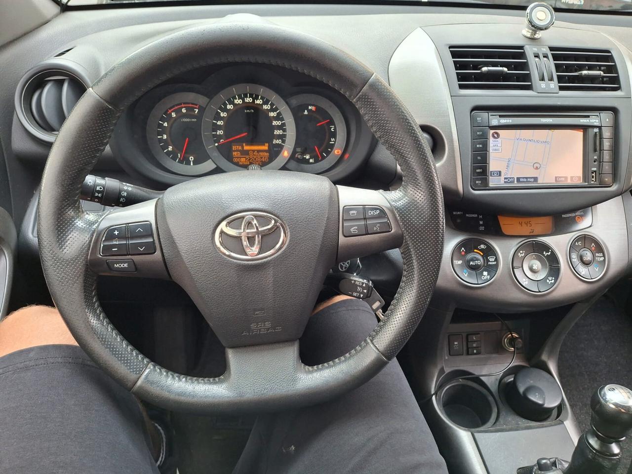 Toyota RAV 4 RAV4 2.2 D-4D 150 CV Lounge