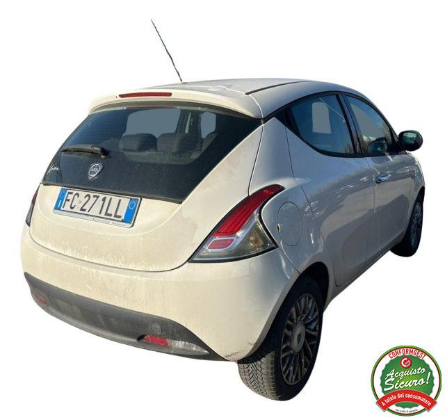 LANCIA Ypsilon 1.2 69 CV 5 porte Gold