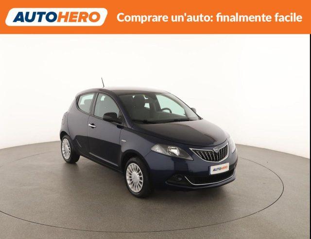 LANCIA Ypsilon 1.0 FireFly 5 porte S&S Hybrid Ecochic Silver