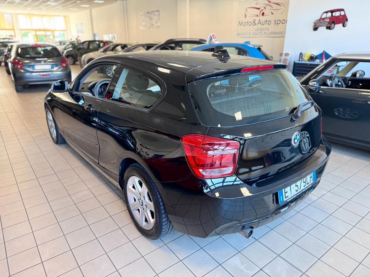 Bmw 114 114d 3p. Unique