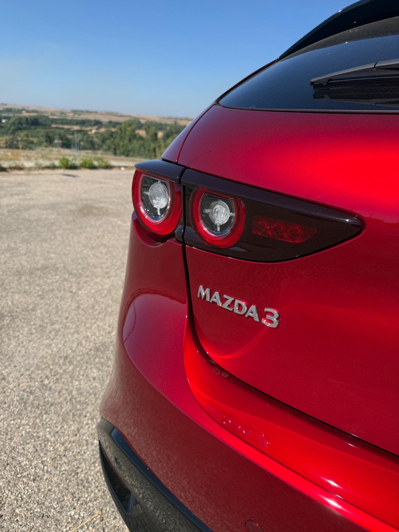 Mazda 3 Mazda3 e-Skyactiv-G M Hybrid 4p. Exclusive Line