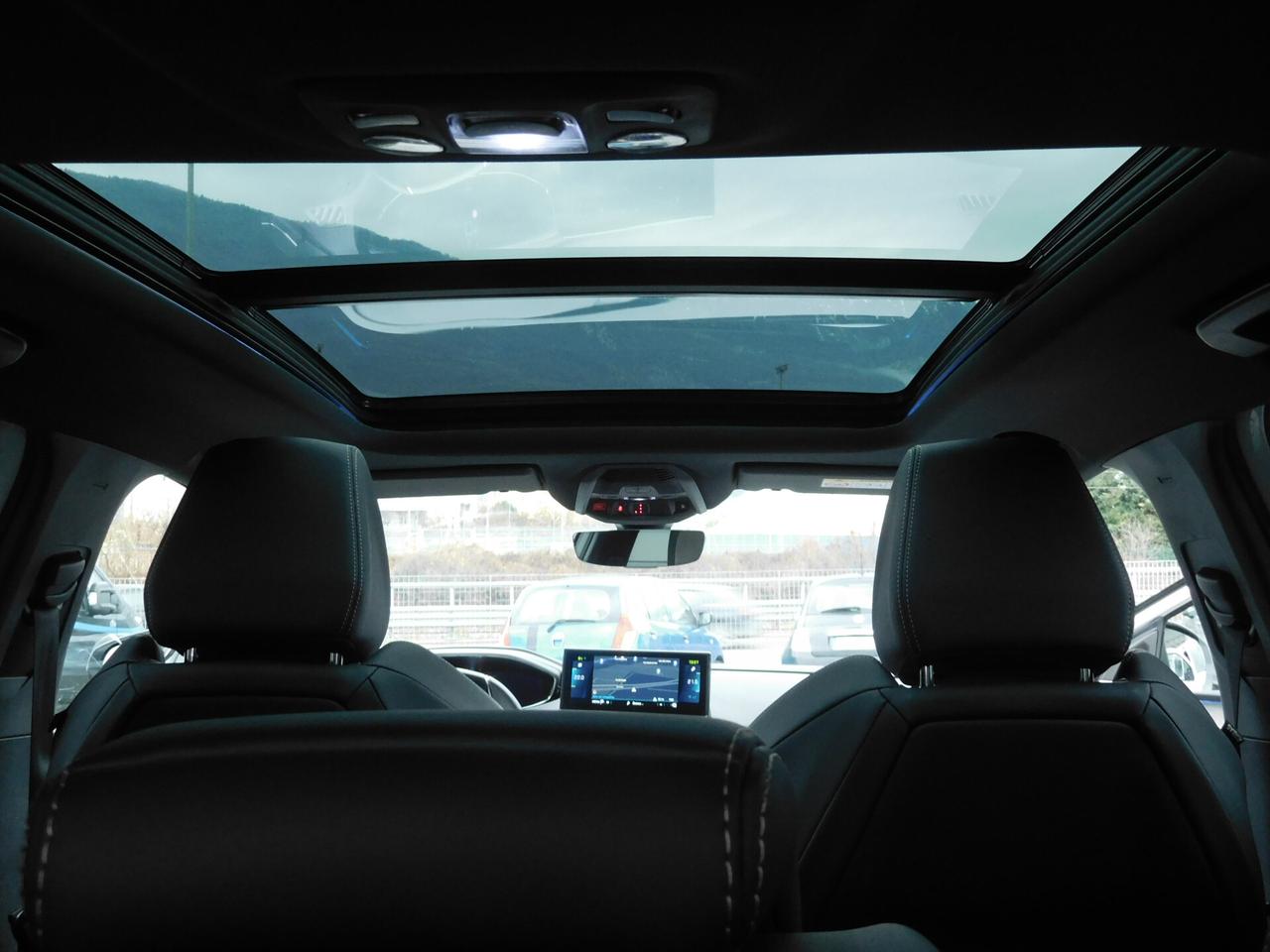 Peugeot 3008 Hybrid4 300 e-EAT8 GT Pack 4X4