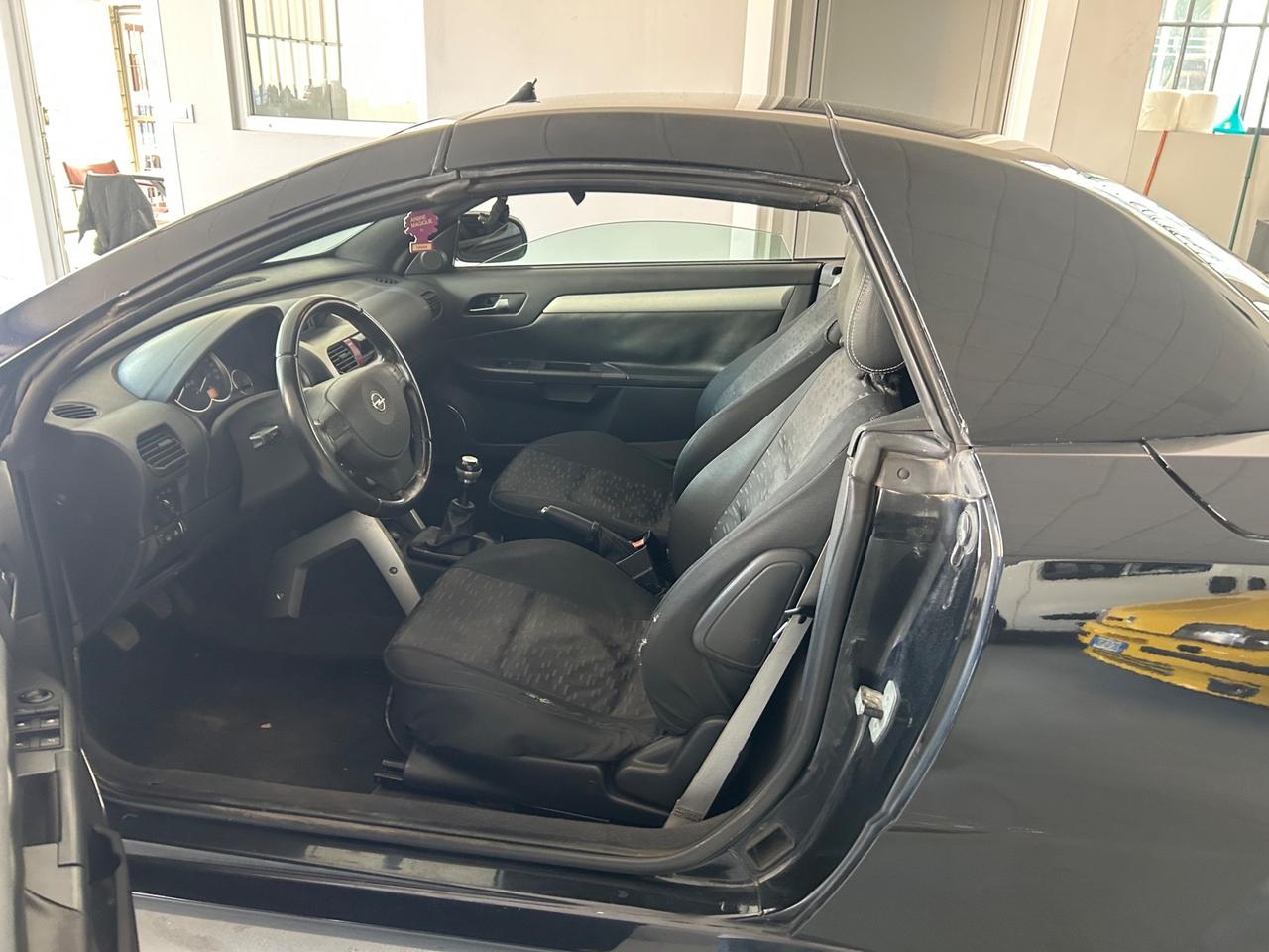 Opel Tigra TwinTop 1.4 16V Sport