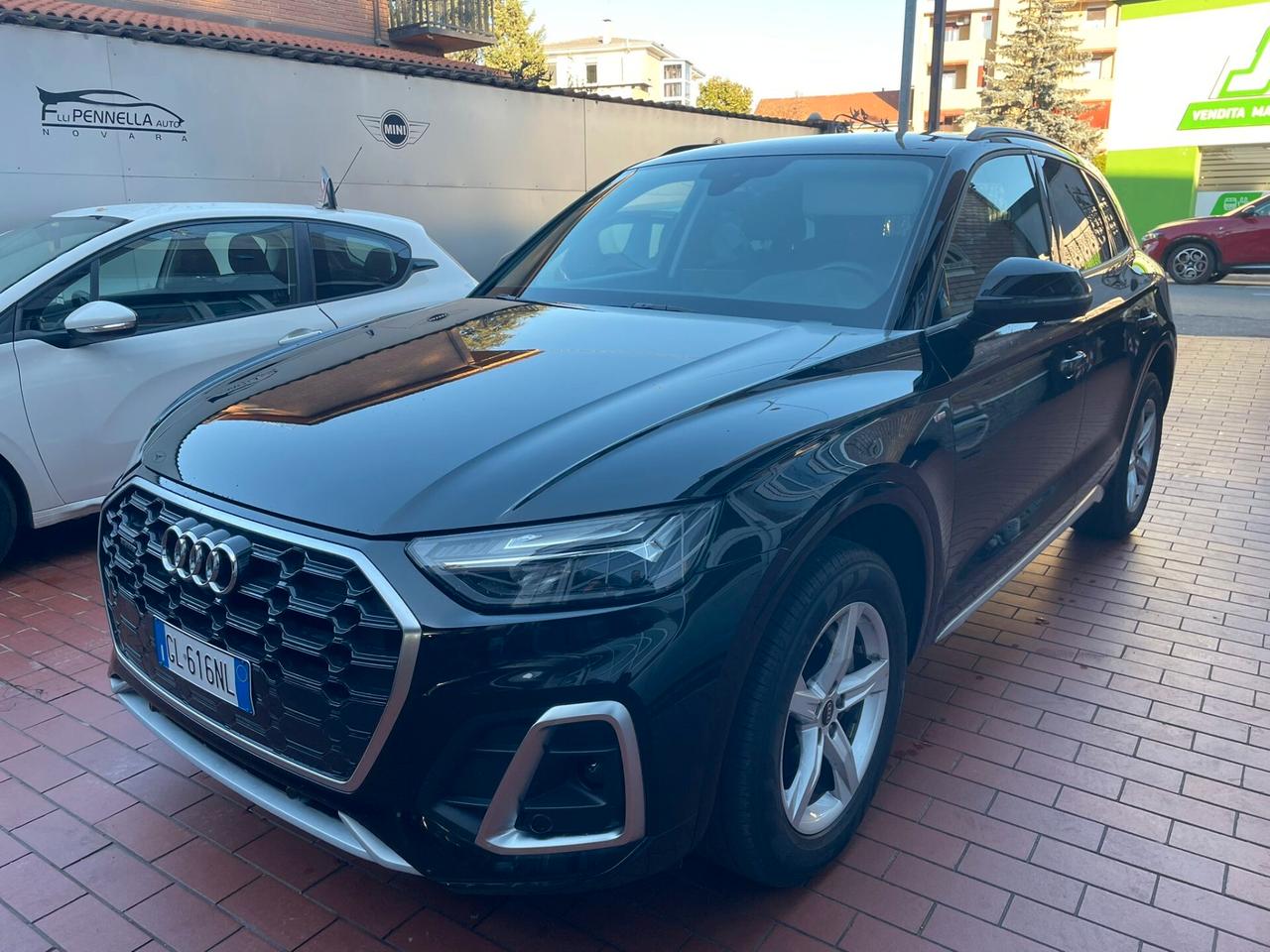 Audi Q5 40 TDI 204 CV quattro S tronic Identity Black
