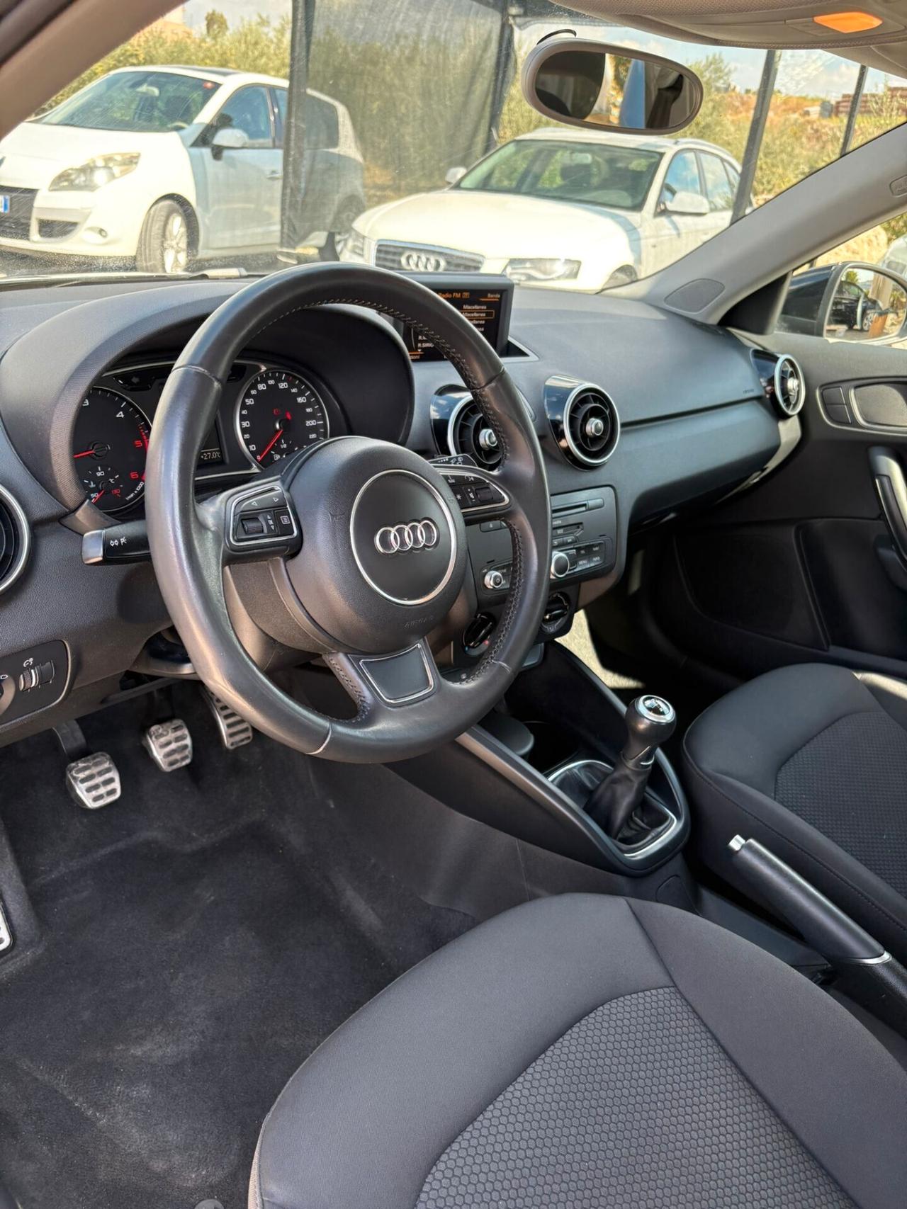 Audi A1 1.6 TDI S tronic line edition