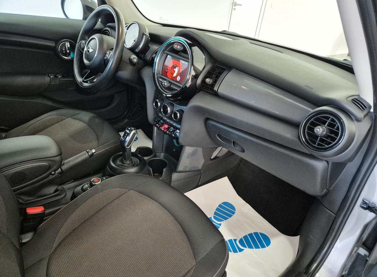 Mini Cooper D 1.5 Business 5 porte