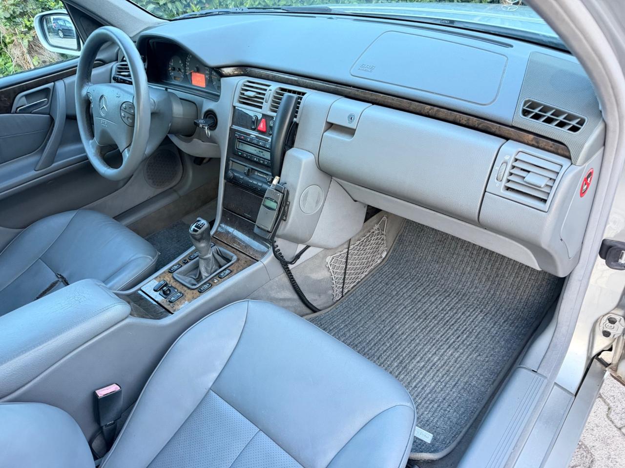 Mercedes-benz E 270 CDI Avantgarde