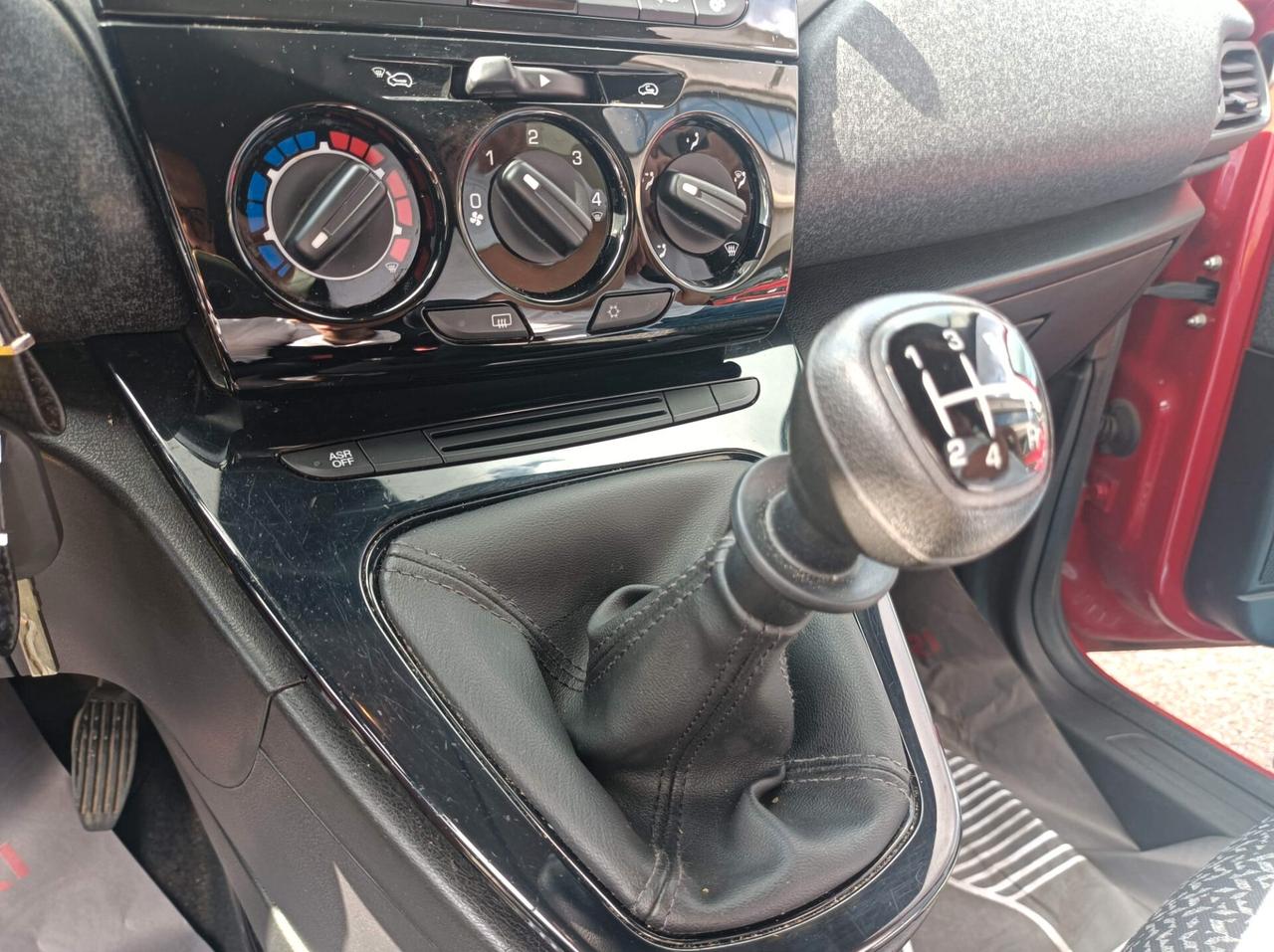 Lancia Ypsilon 1.2 69 CV 5 porte S&S Elefantino Blu