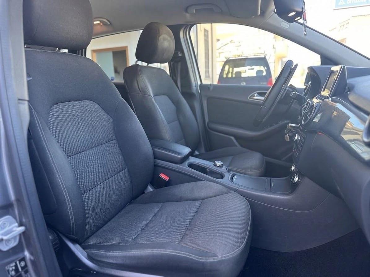 Mercedes B 200 Premium Comandi Speciali Disabili
