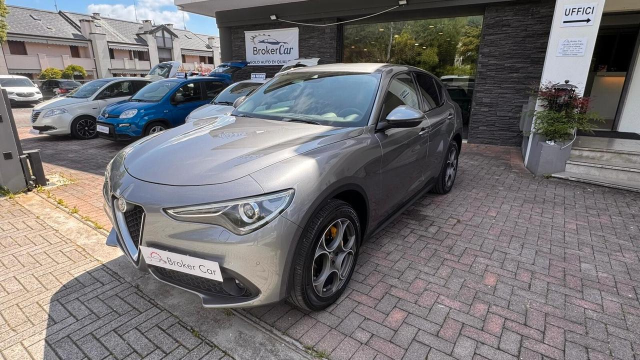 Alfa Romeo Stelvio 2.2 Turbodiesel 210 CV AT8 Q4 Executive