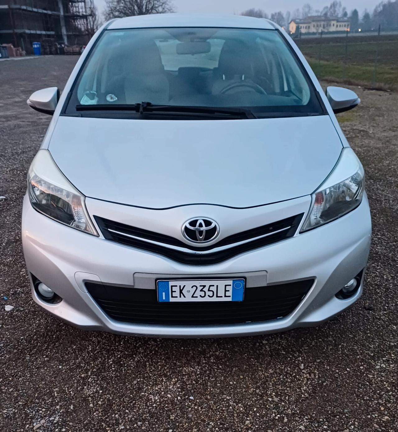 Toyota Yaris 1.3 5 porte Lounge