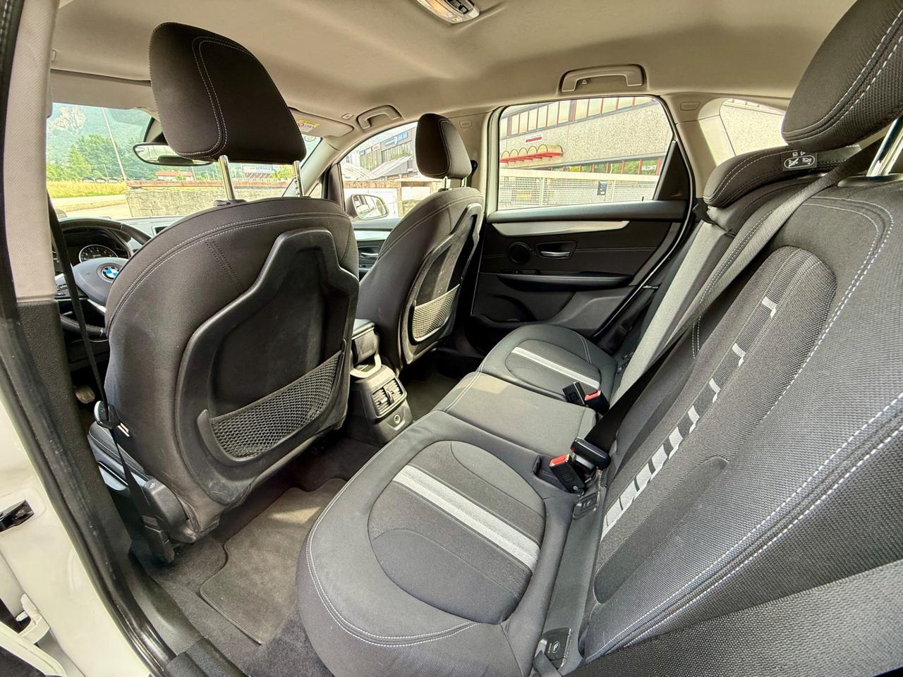 BMW 218i Active Tourer 136Cv OK NEOPATENTATI