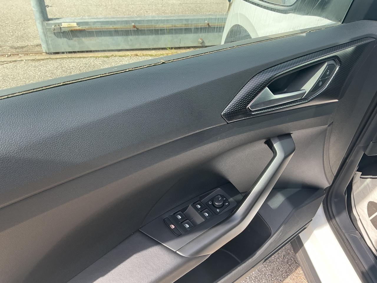 Volkswagen T-Cross 1.0 Benzina Cambio Automatico
