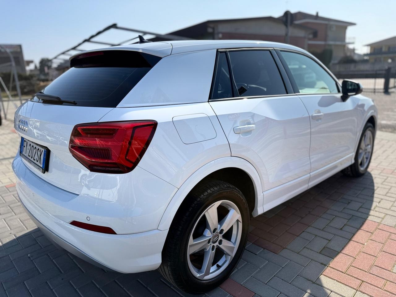 Audi Q2 30 TDI S tronic Business Design